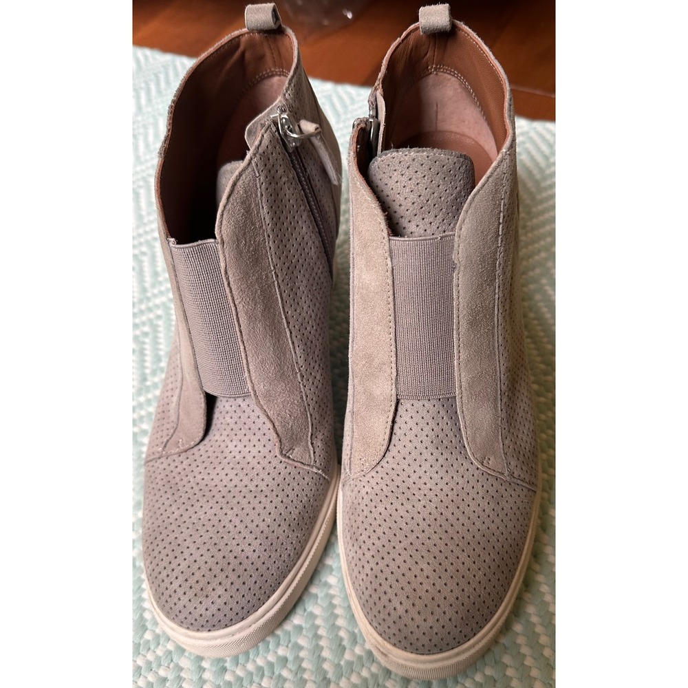 LINEA PAOLO Women's Grey Perforated Suede Wedge Ankle Boots Side Zip Size 6M